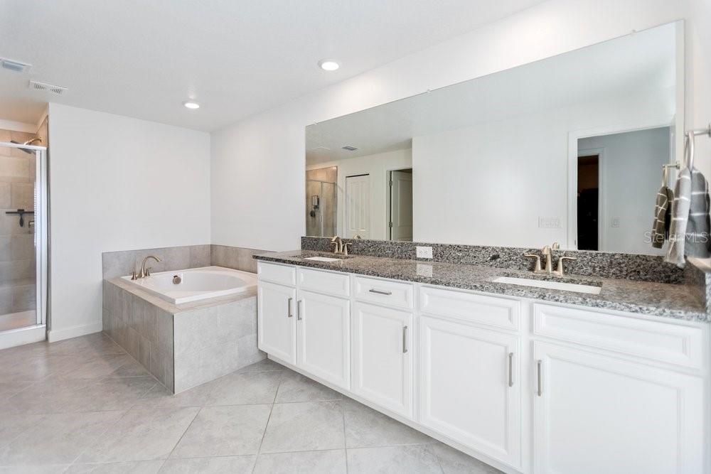 8241 CORNER PINE WAY — photo 20