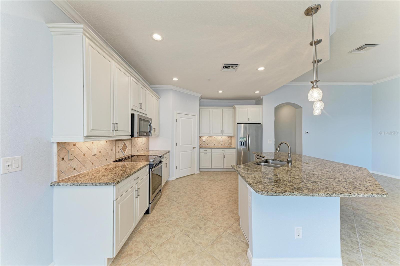 1246 RIVERSCAPE ST — photo 20