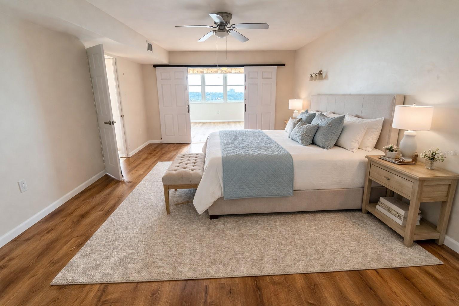 5130 BRITTANY DR S #807 — photo 9