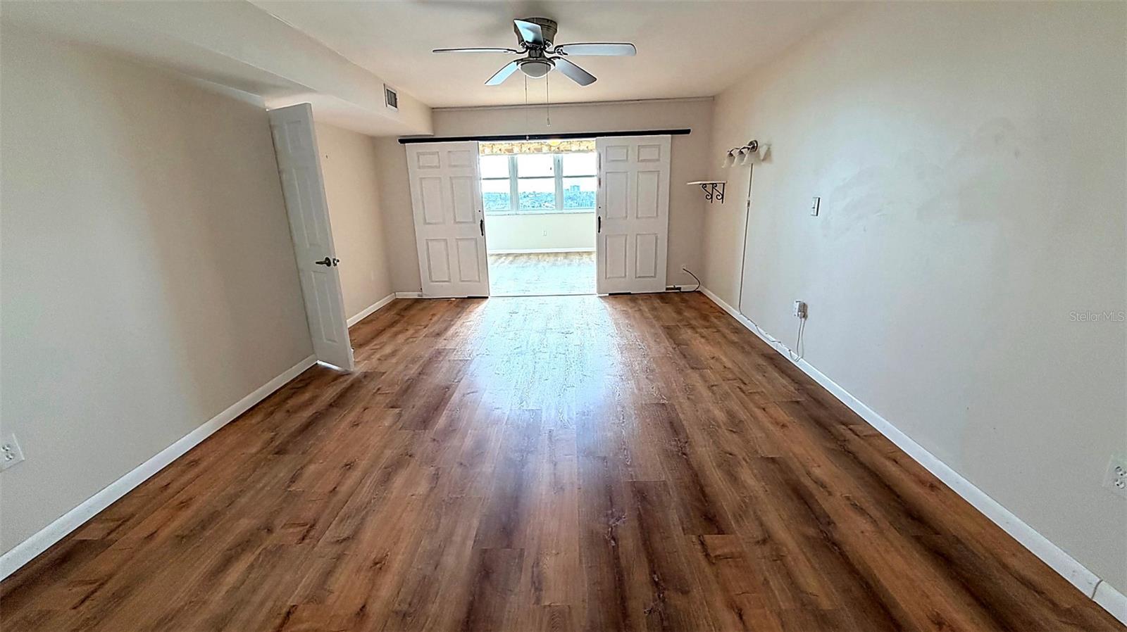 5130 BRITTANY DR S #807 — photo 10