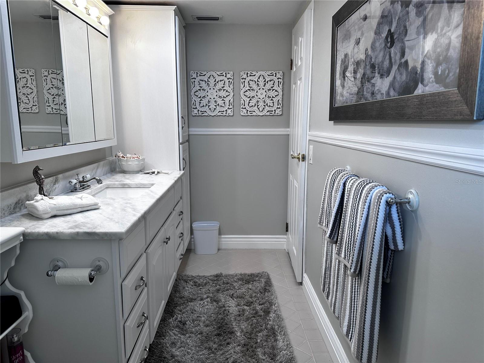 5108 BRITTANY DR S #204 — photo 35
