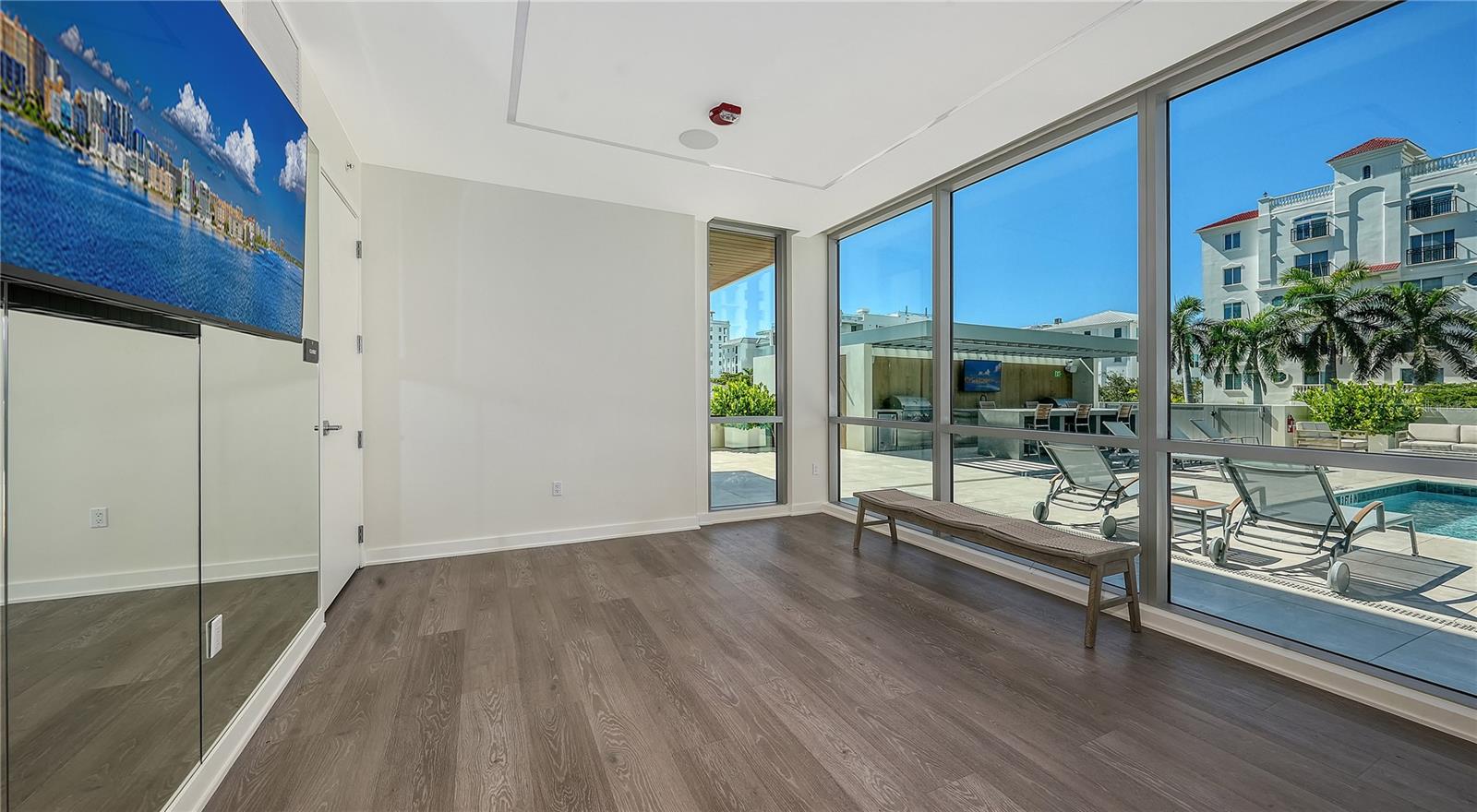 111 GOLDEN GATE #403 — photo 41