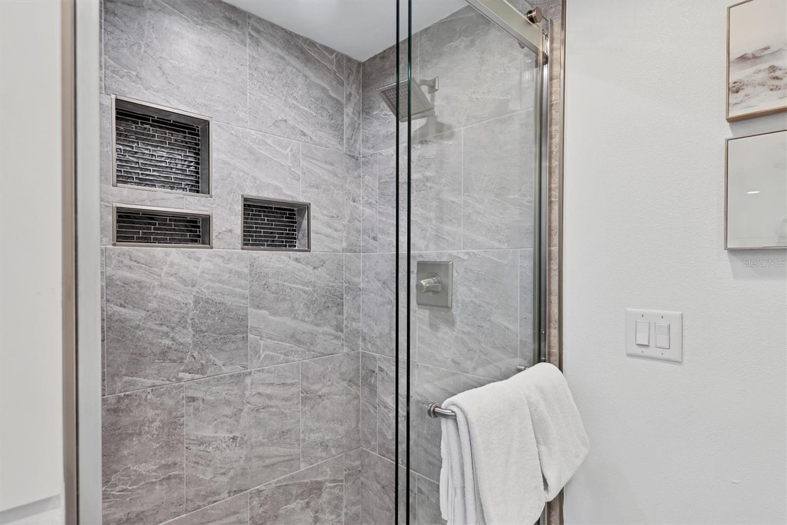 270 GLADIOLUS ST — photo 31
