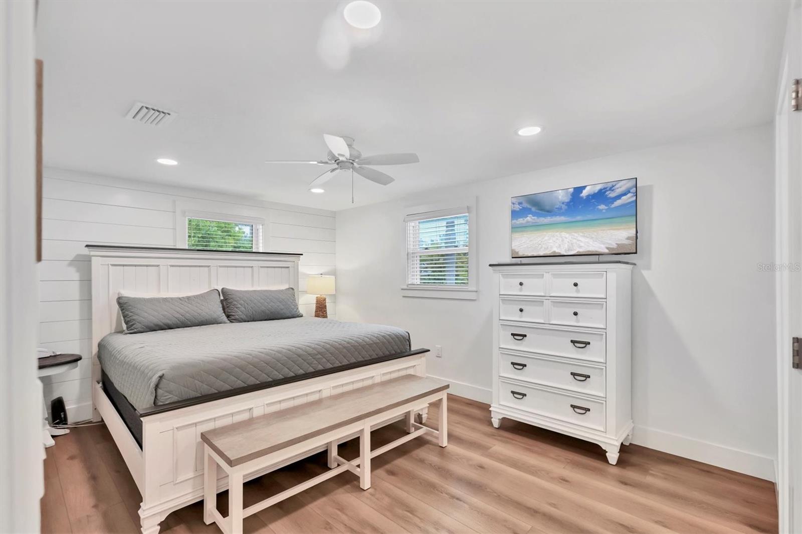 270 GLADIOLUS ST — photo 28