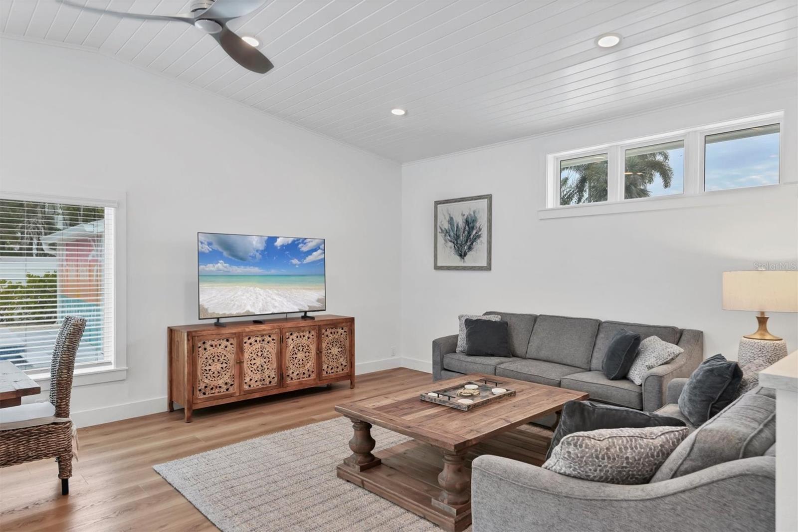 270 GLADIOLUS ST — photo 9