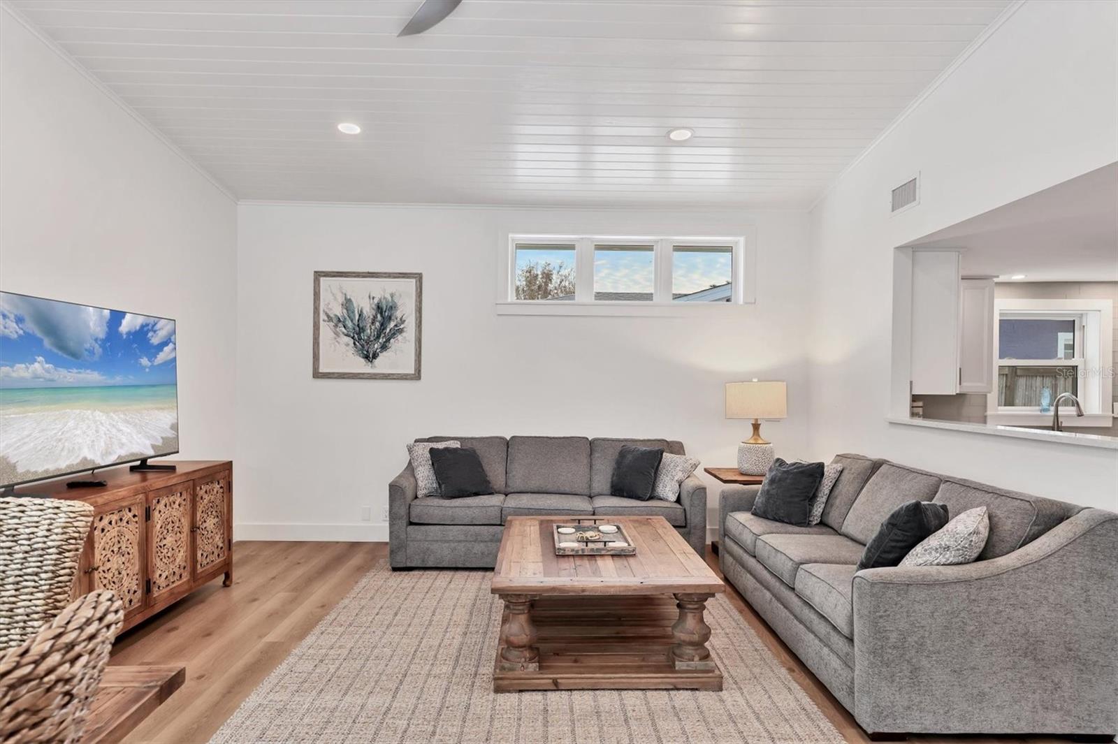 270 GLADIOLUS ST — photo 10