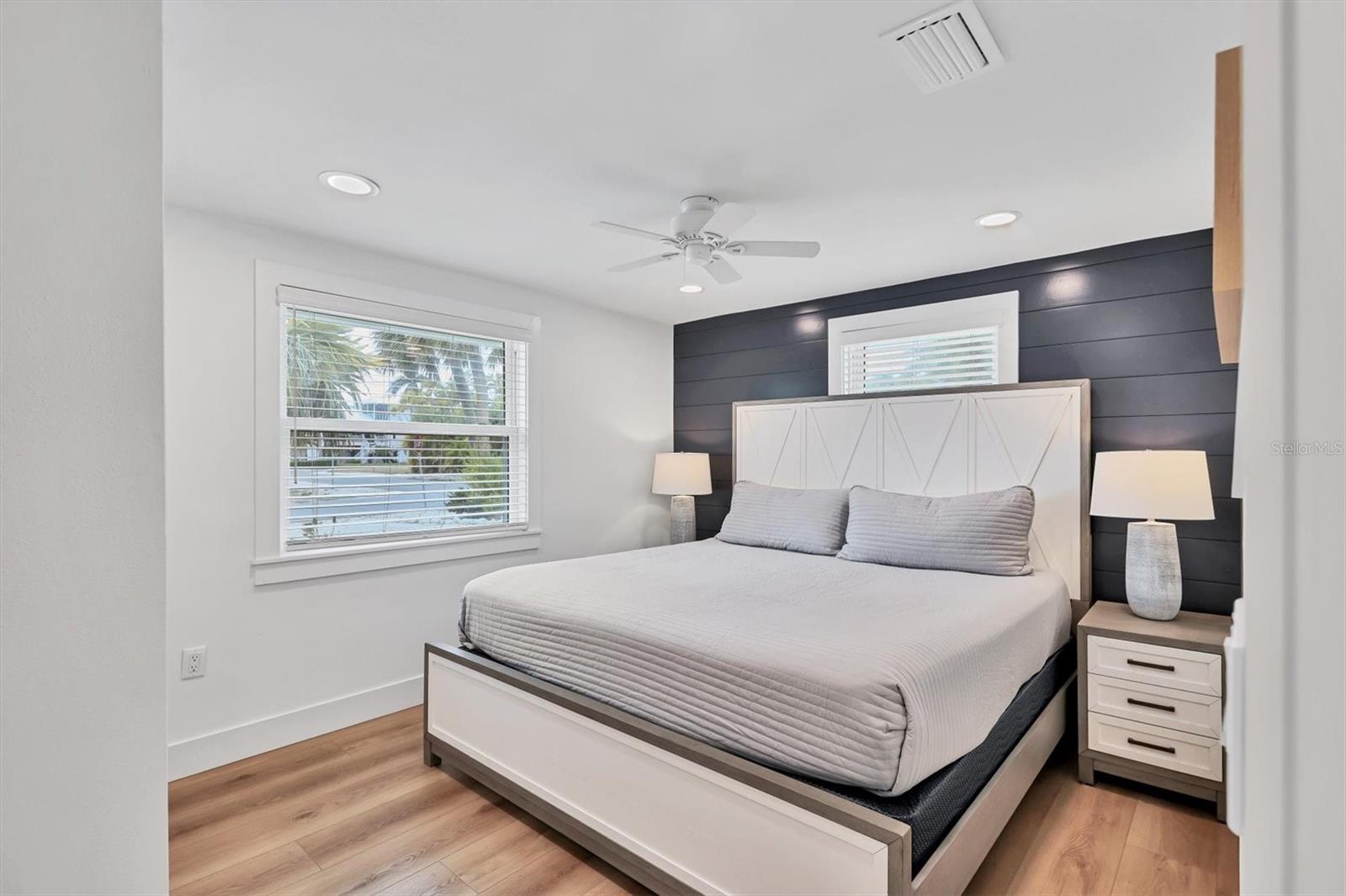 270 GLADIOLUS ST — photo 38