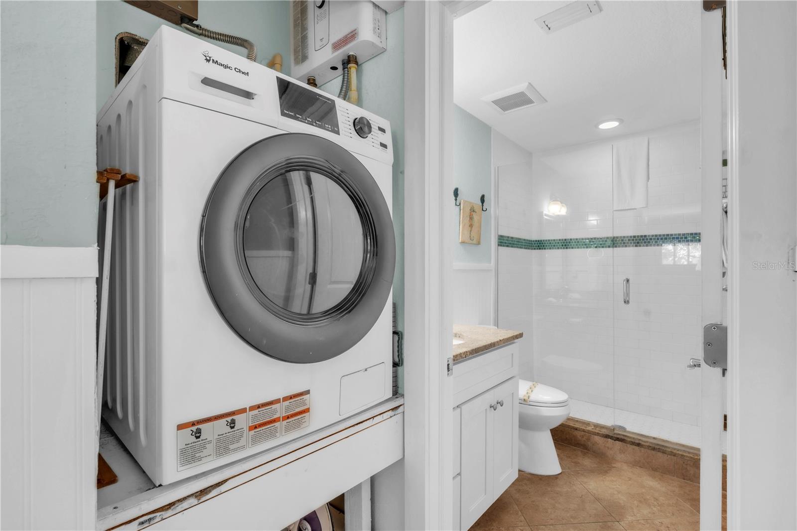 205 PEACOCK LN #A — photo 22