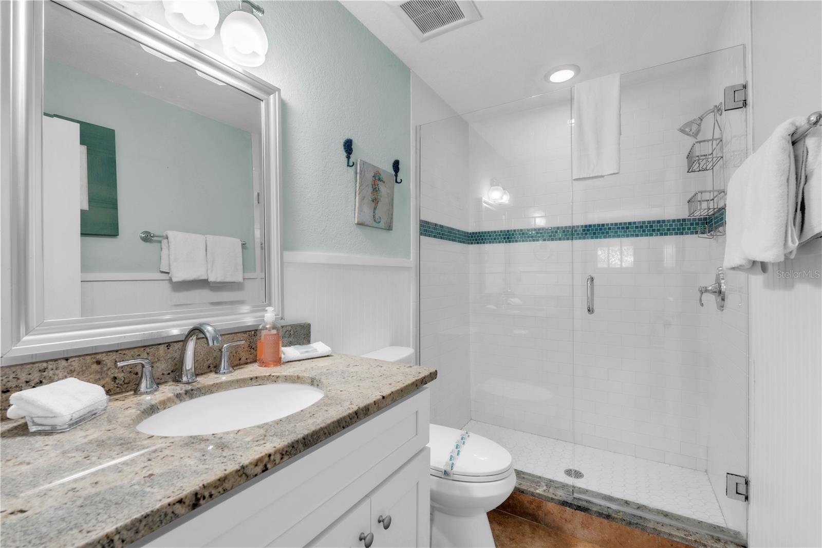 205 PEACOCK LN #A — photo 15