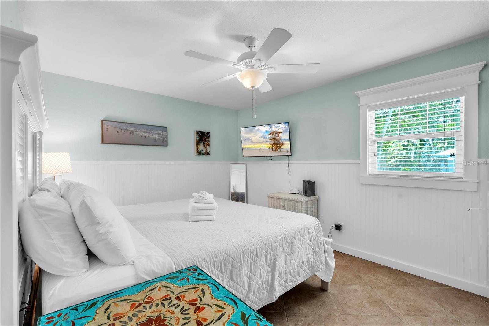 205 PEACOCK LN #A — photo 14