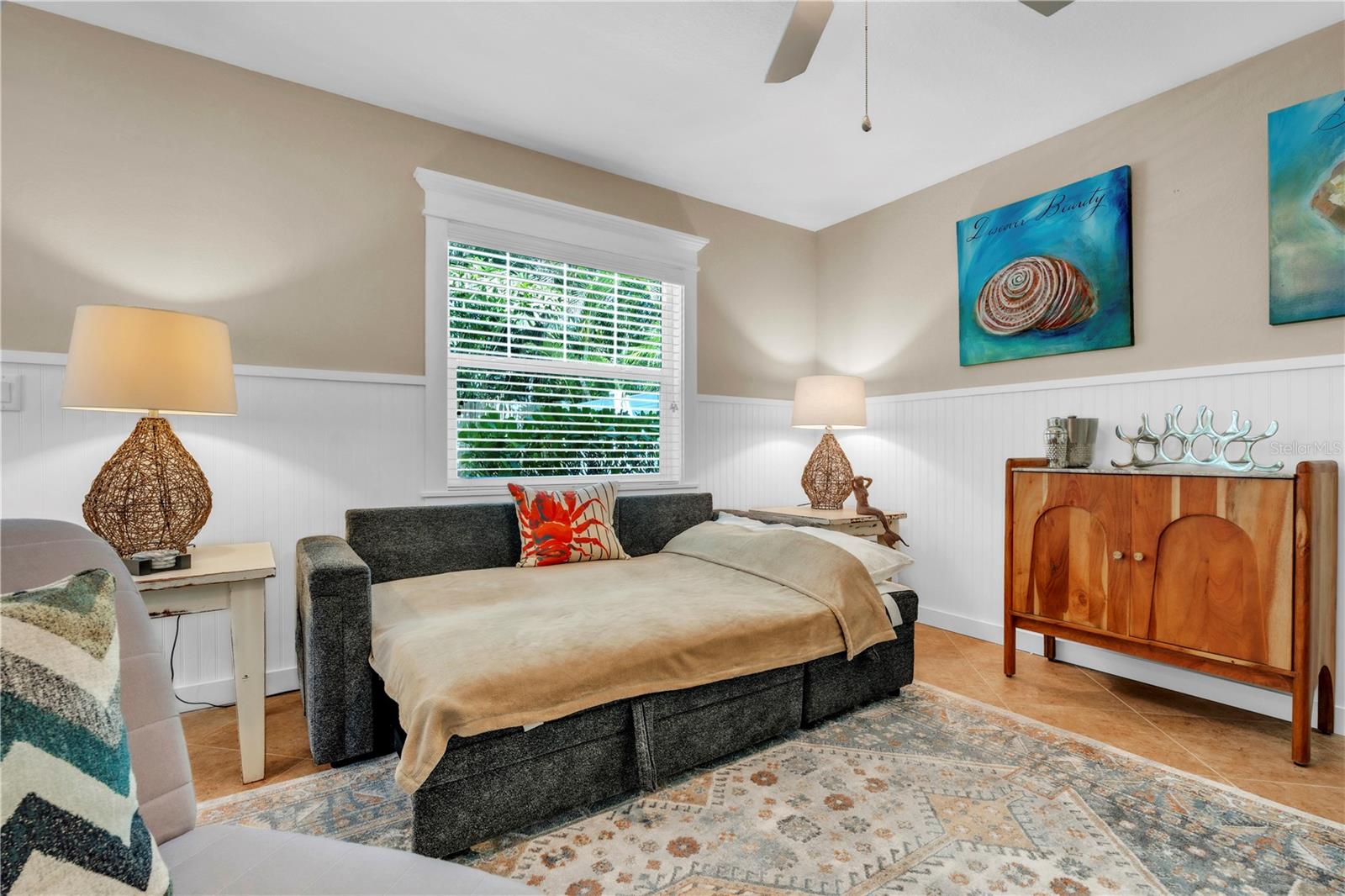 205 PEACOCK LN #A — photo 16