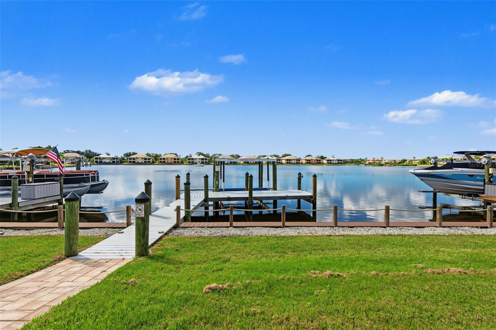 1022 OVERLOOK CT — photo 40