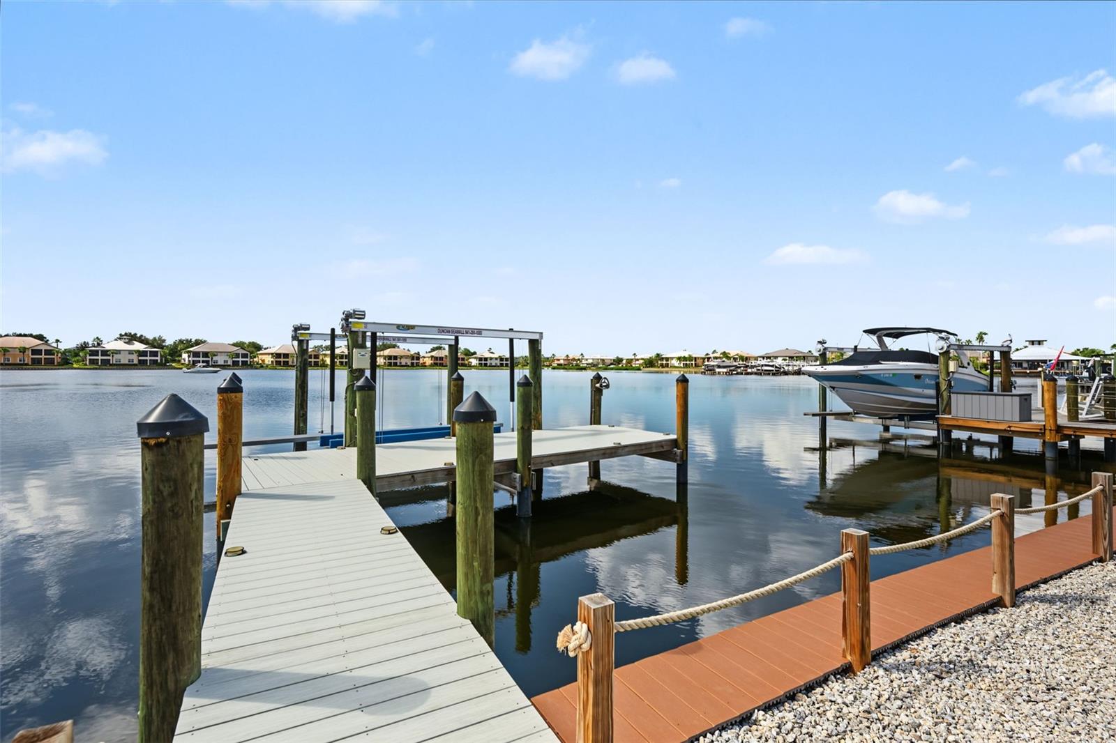 1022 OVERLOOK CT — photo 41