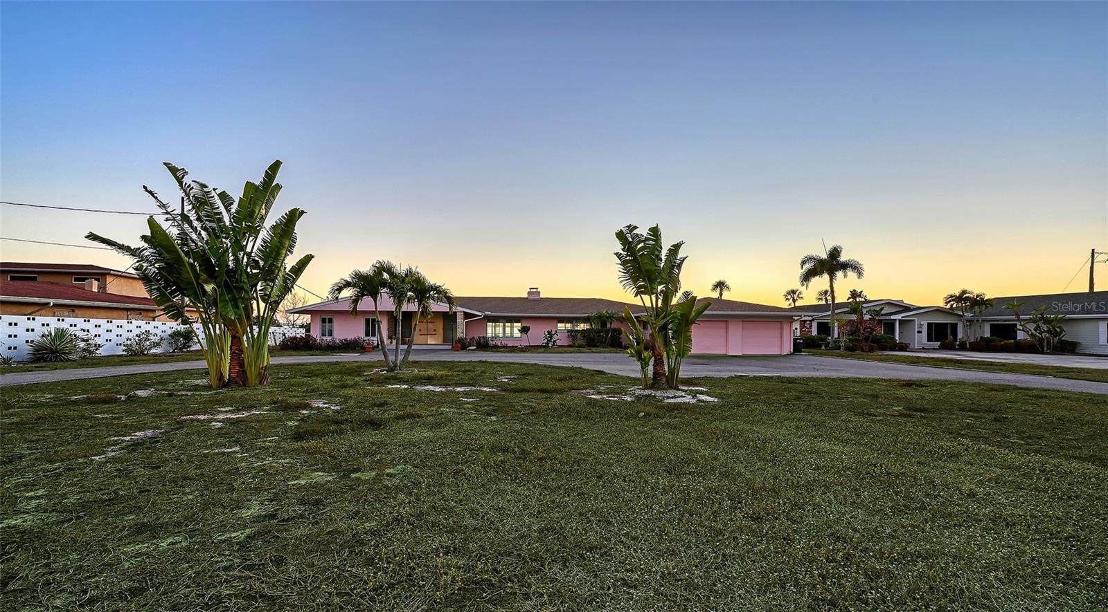 7322 WESTMORELAND DR — photo 3