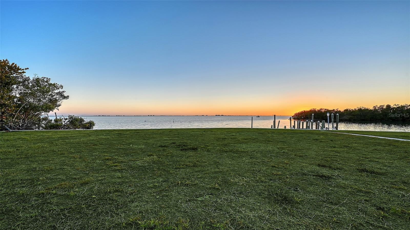 7322 WESTMORELAND DR — photo 16