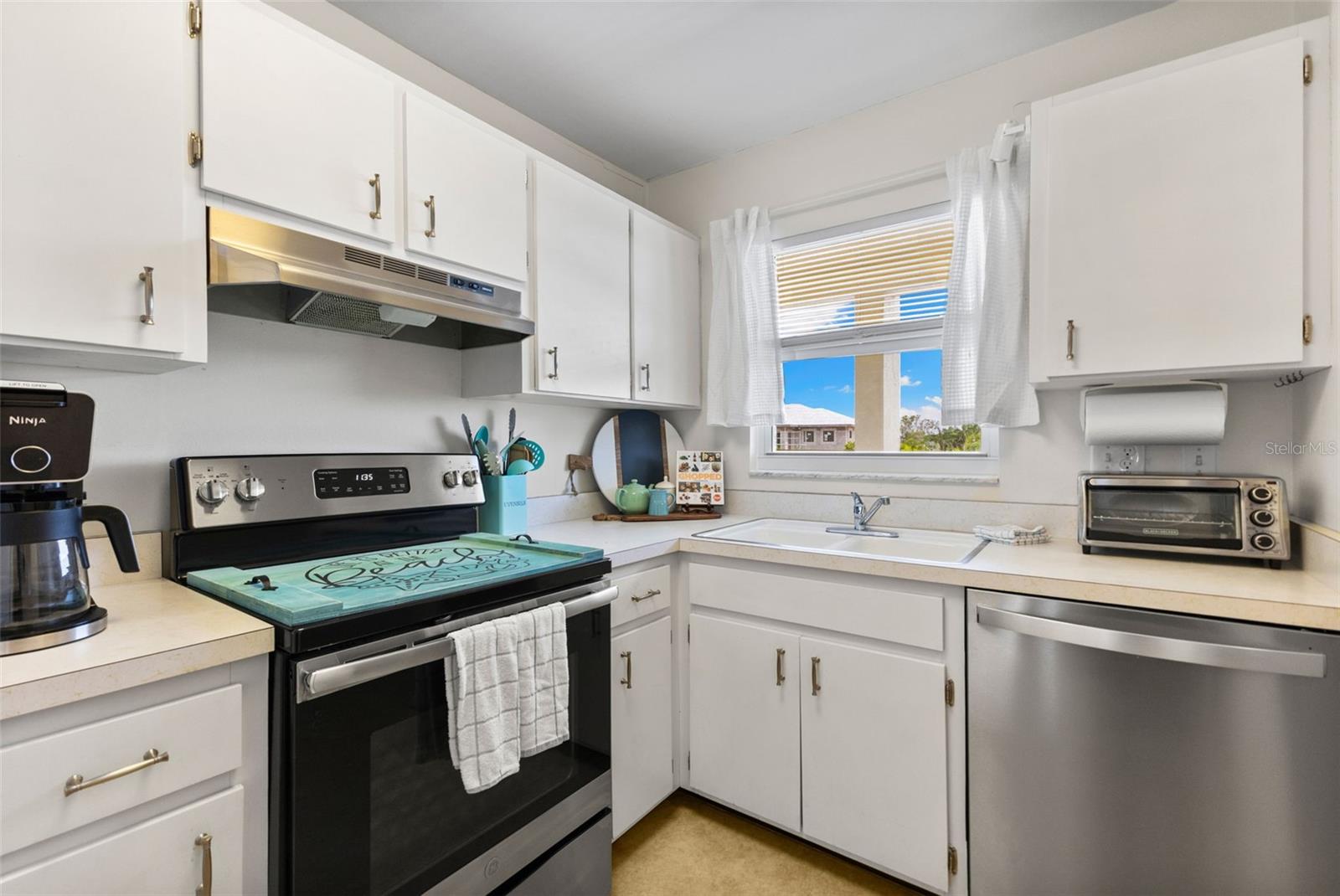915 BEACH RD #318 — photo 9