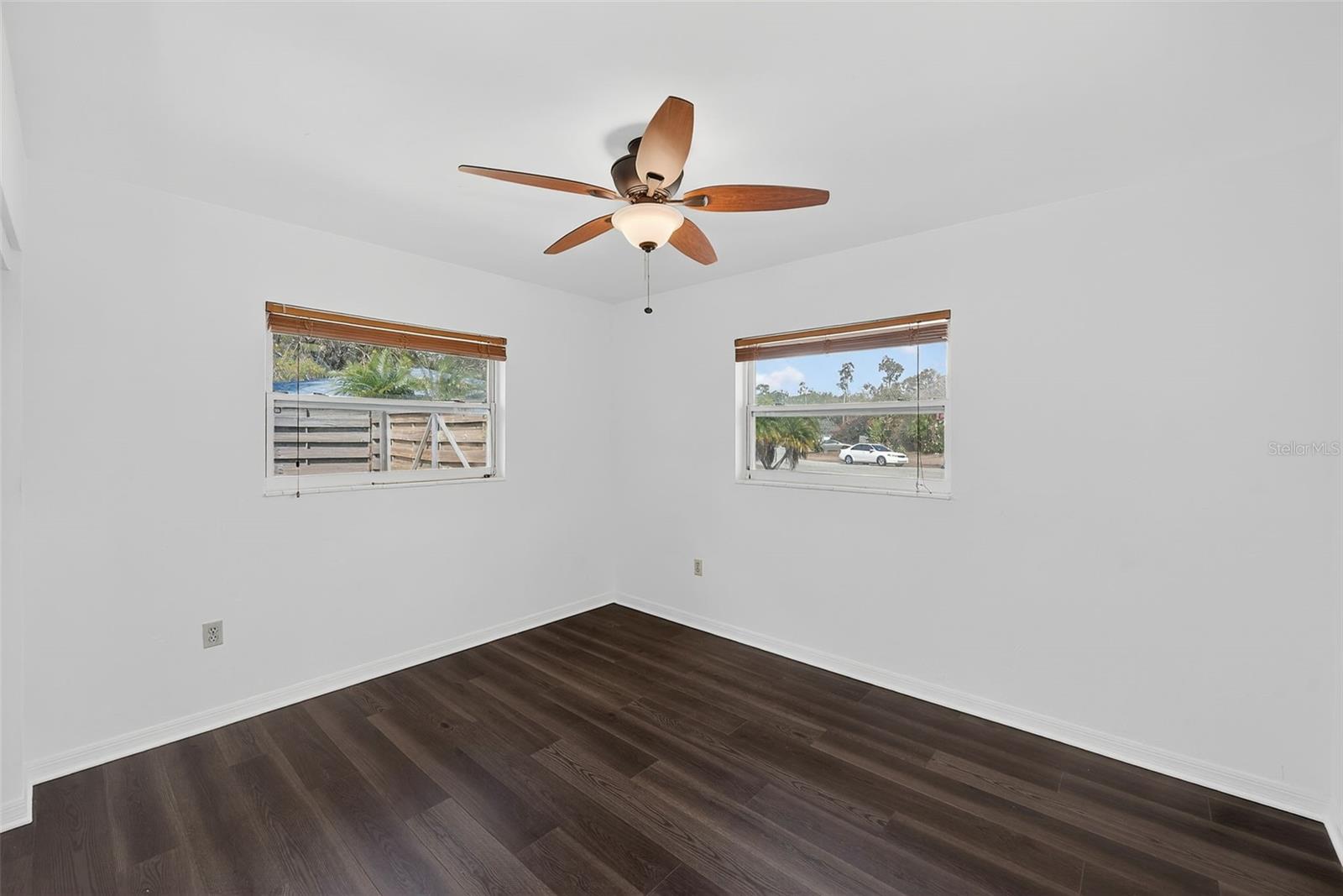 3946 OMEGA CIR — photo 23