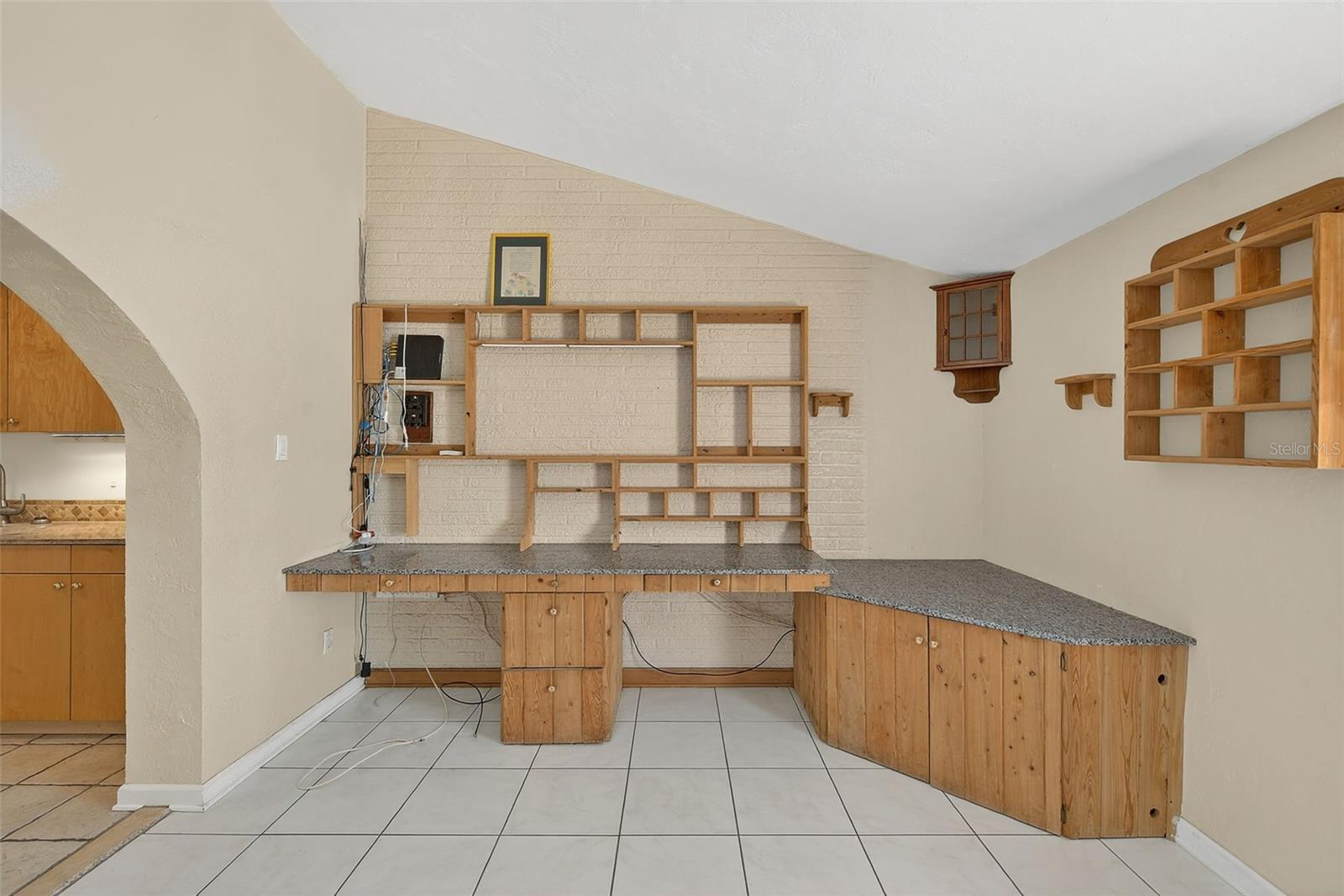 3946 OMEGA CIR — photo 16
