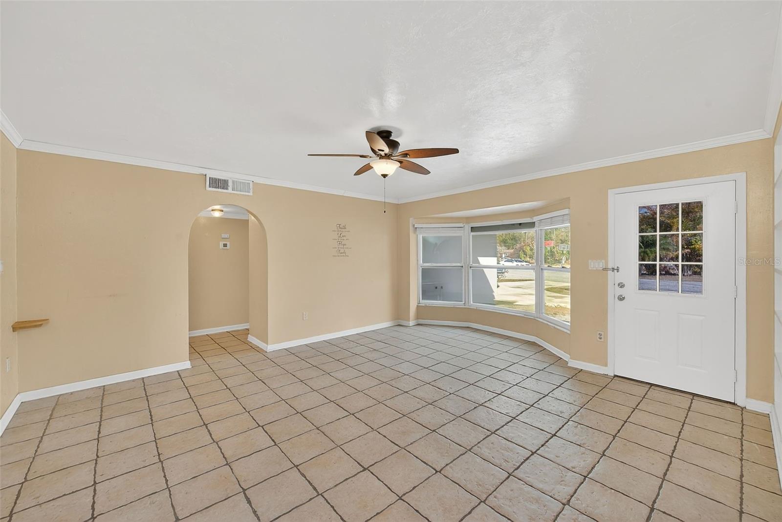 3946 OMEGA CIR — photo 2
