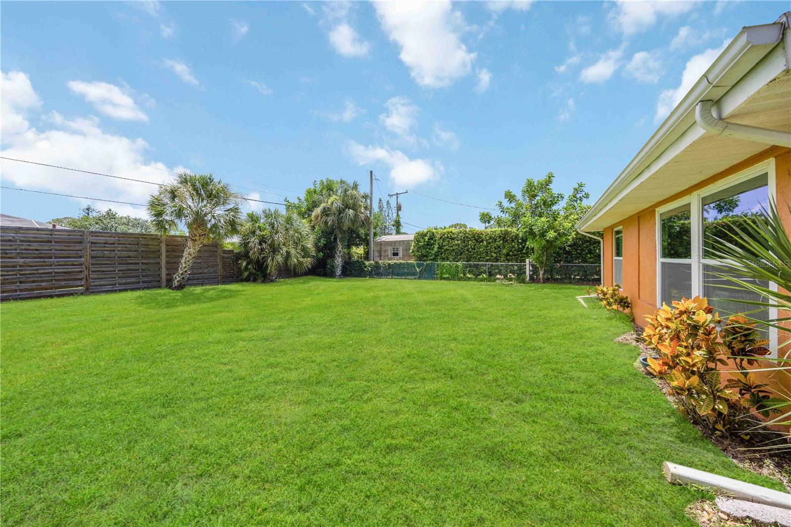 3035 SHAMROCK DR — photo 39