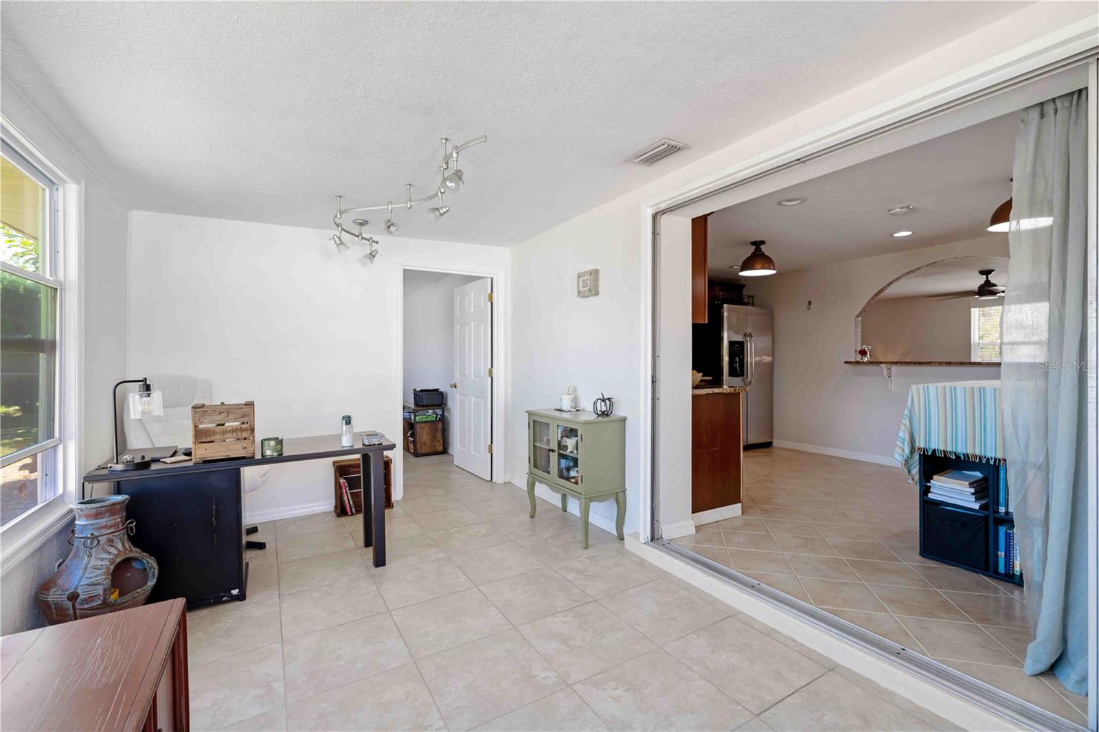 3035 SHAMROCK DR — photo 21