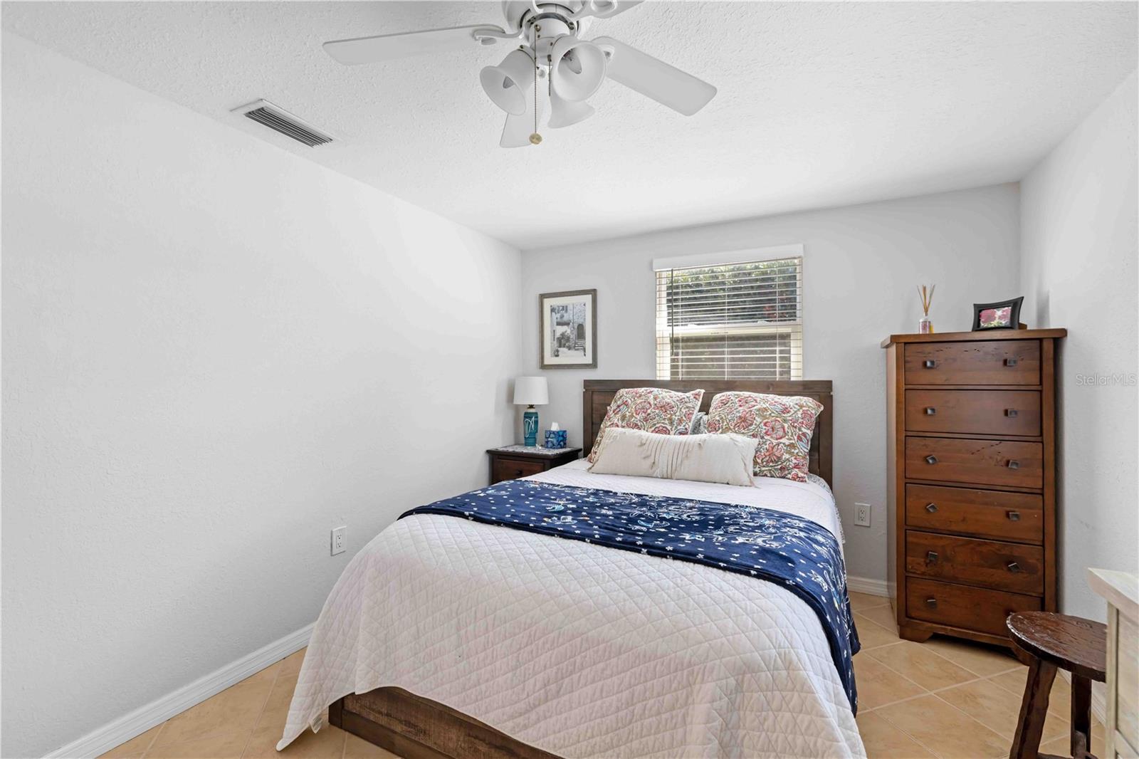 3035 SHAMROCK DR — photo 28
