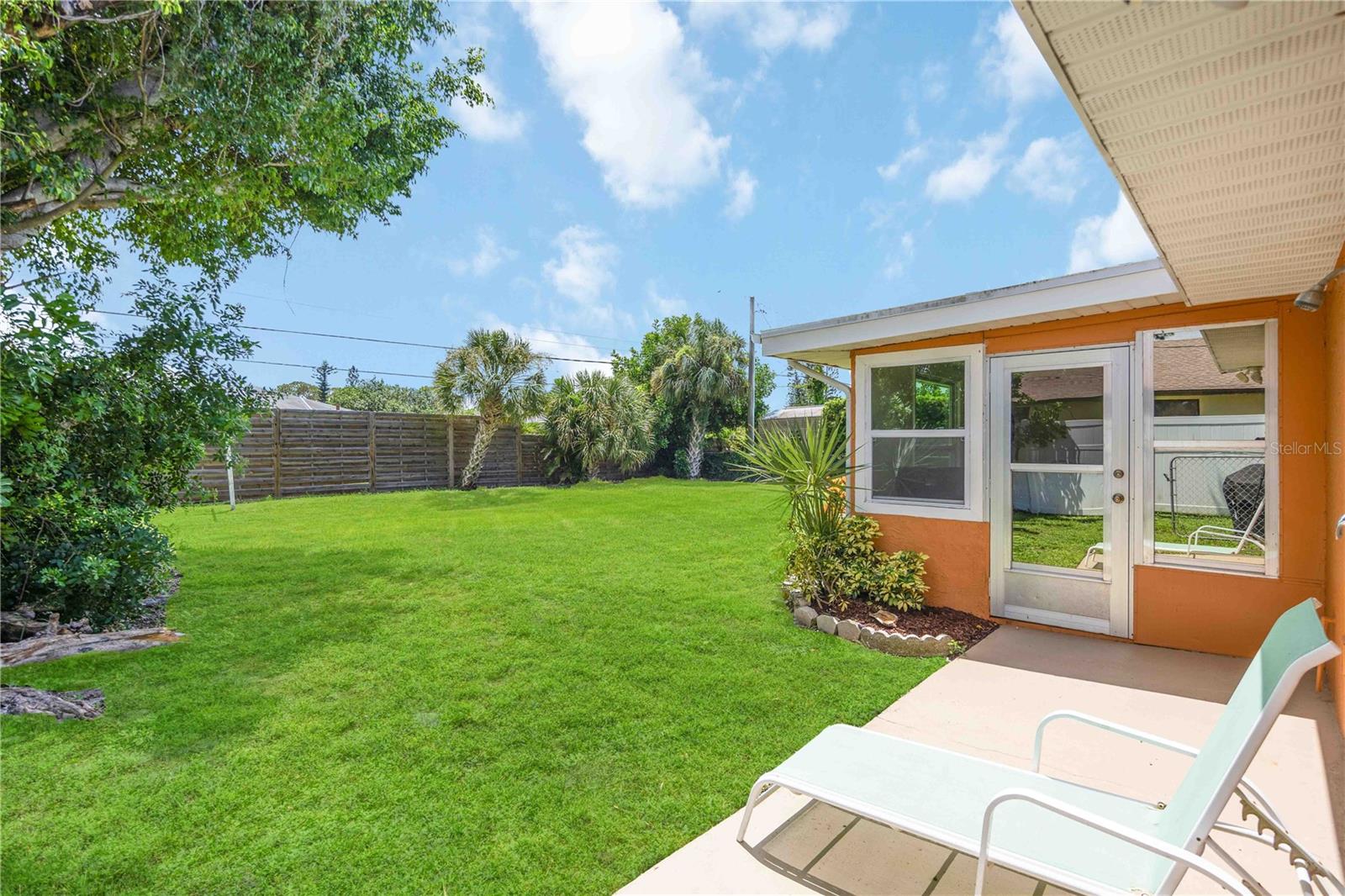 3035 SHAMROCK DR — photo 38
