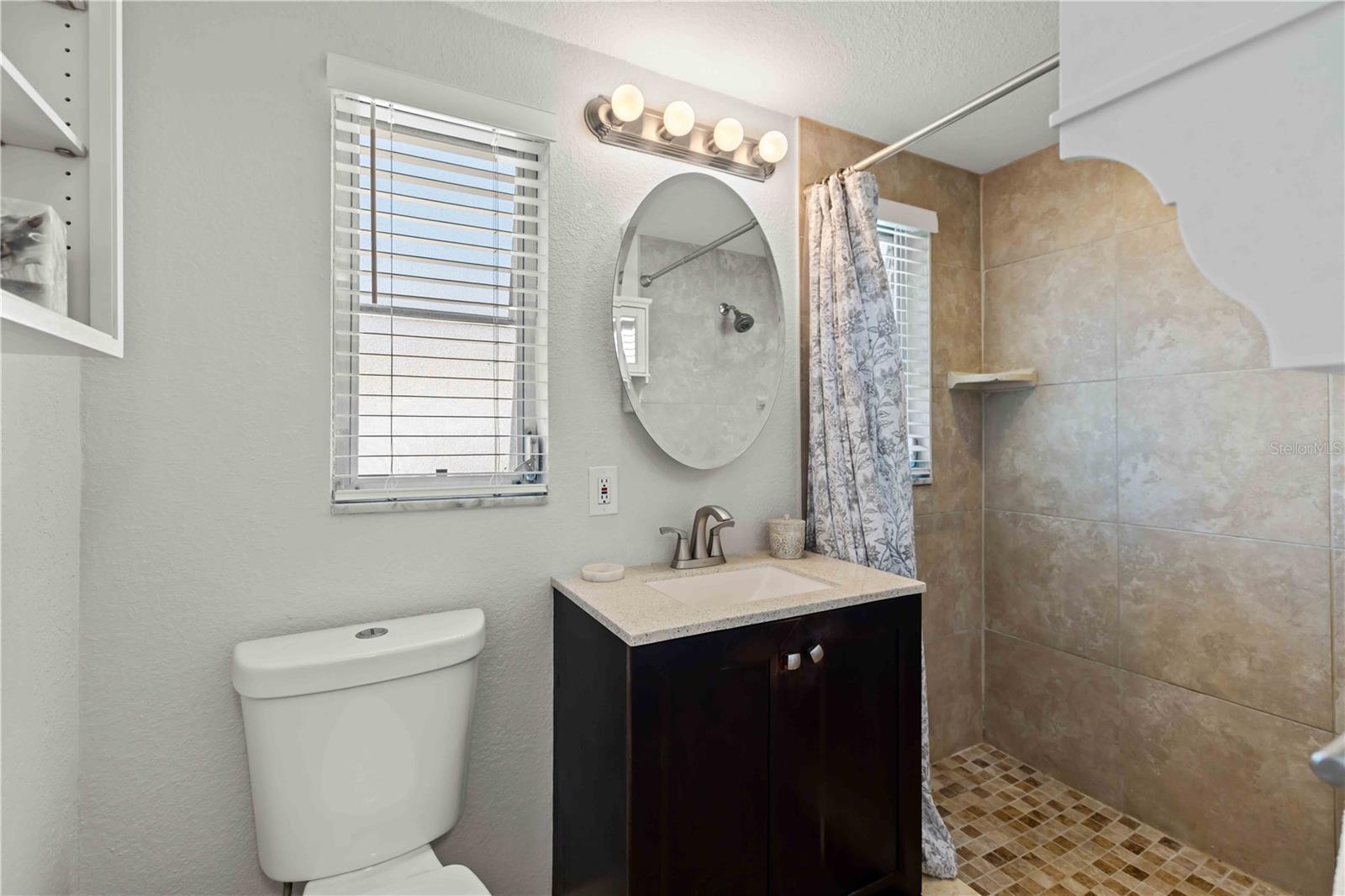 3035 SHAMROCK DR — photo 36