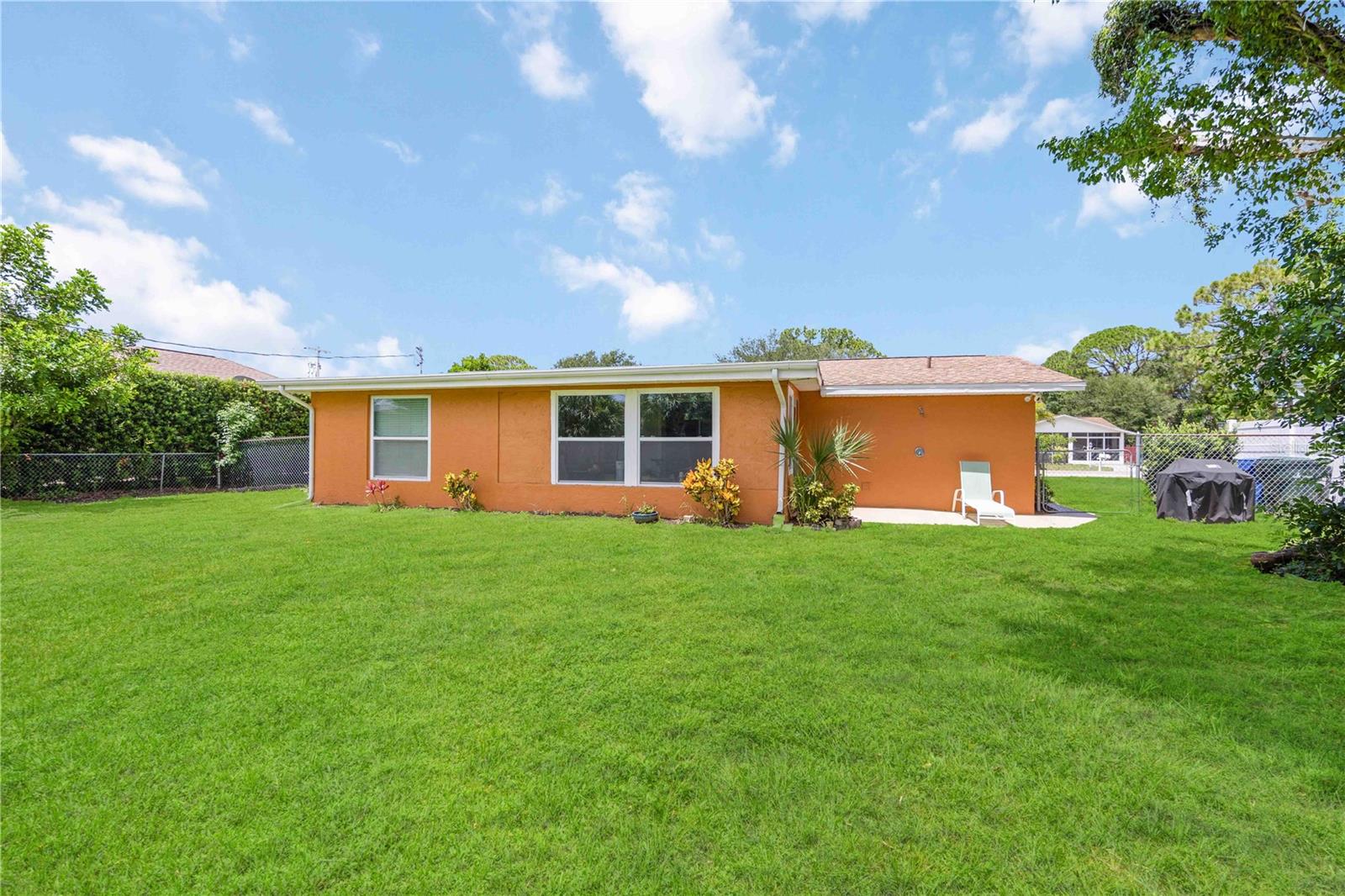 3035 SHAMROCK DR — photo 43