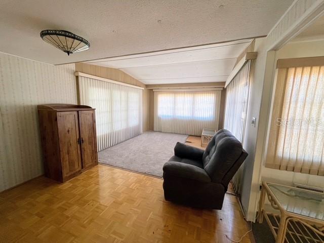 821 TURF — photo 4
