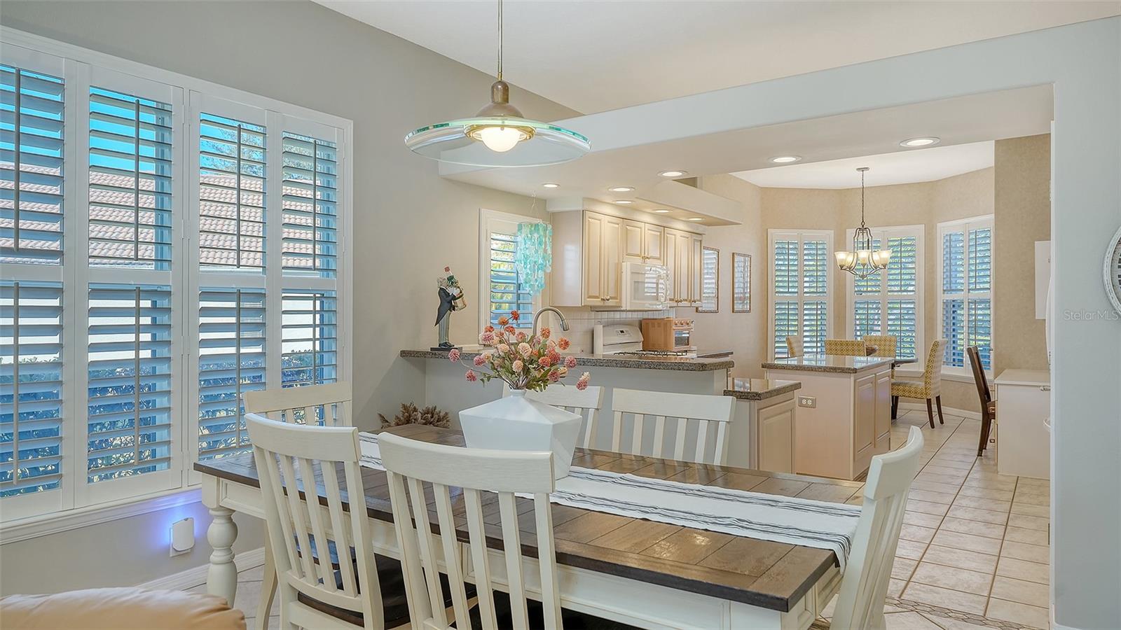 5811 WHITE OAK BAYOU CT — photo 10