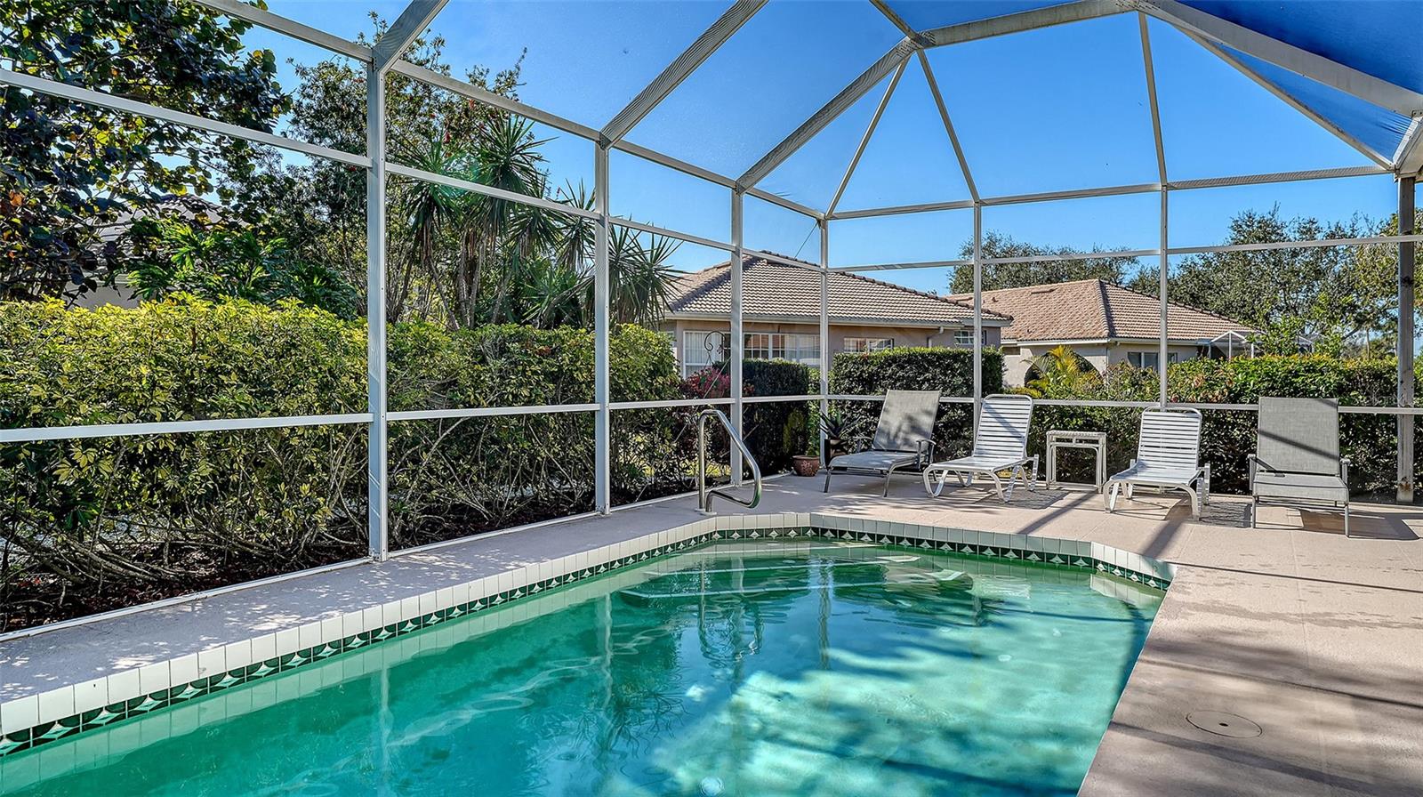 5811 WHITE OAK BAYOU CT — photo 40
