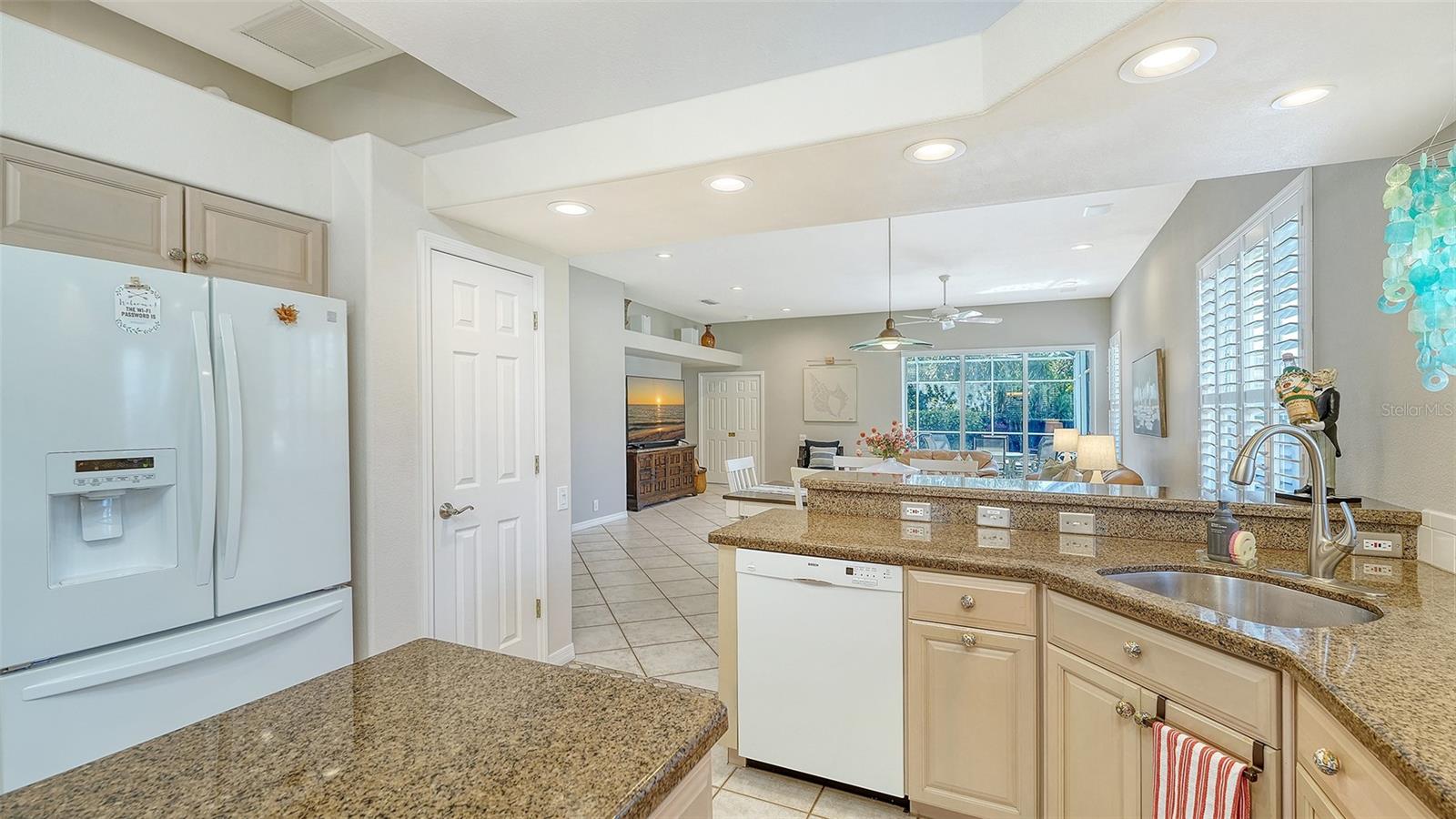 5811 WHITE OAK BAYOU CT — photo 7