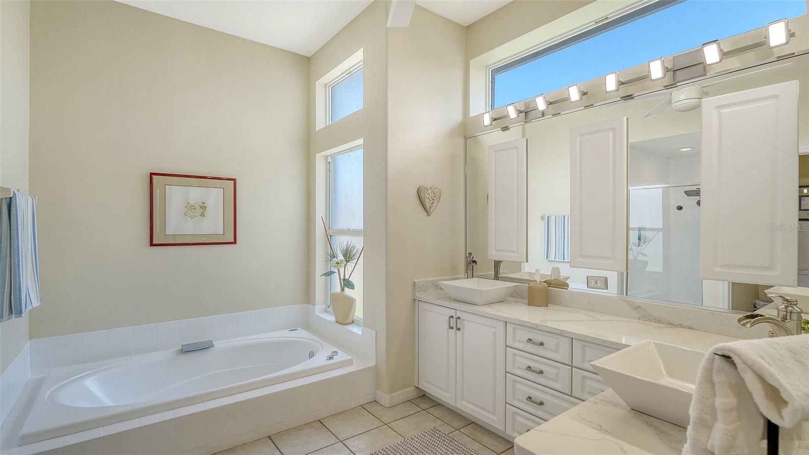 5811 WHITE OAK BAYOU CT — photo 18