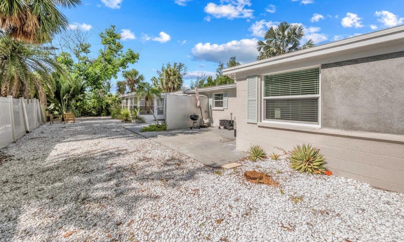 578 COMPANION WAY — photo 25