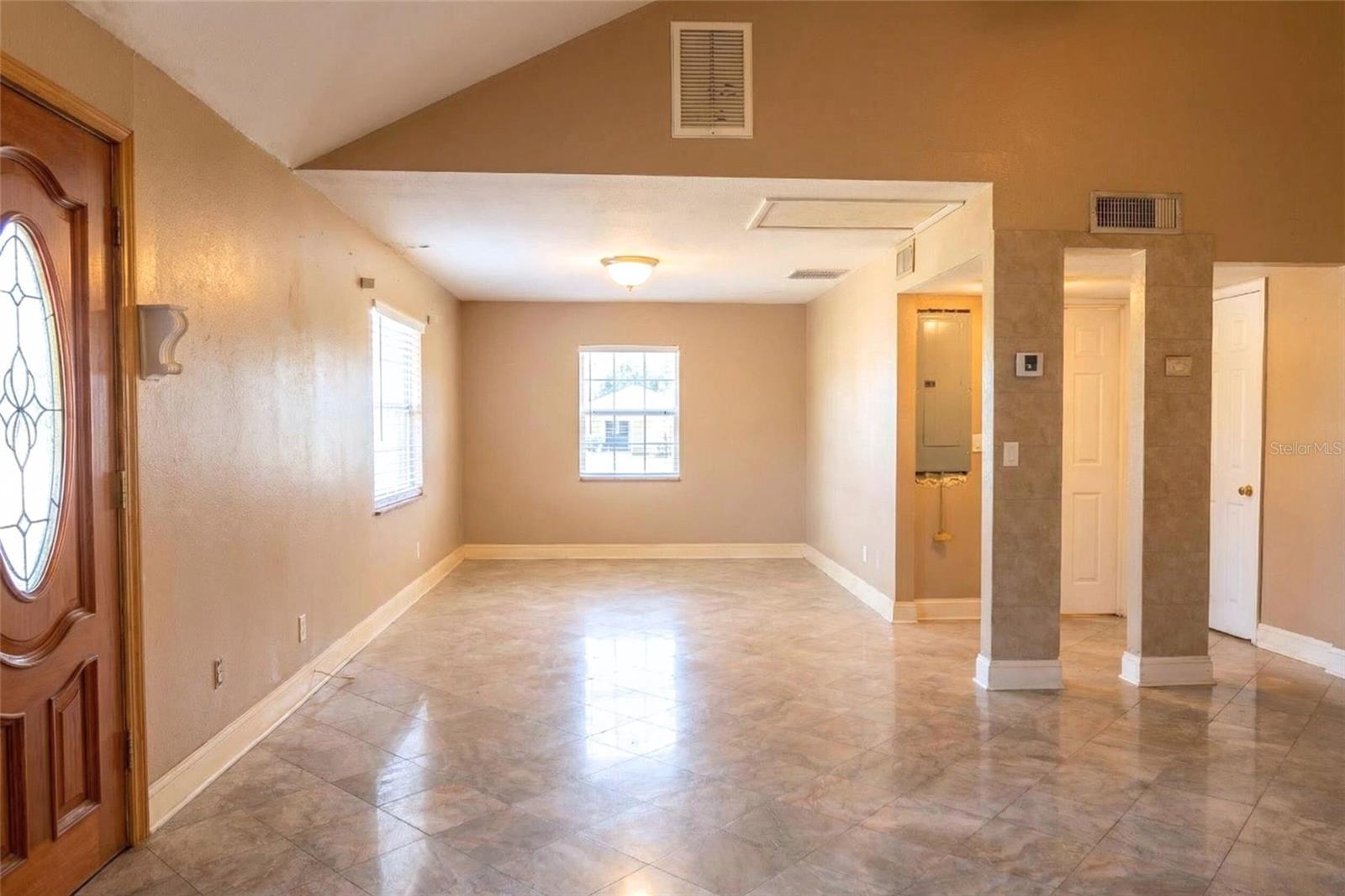 303 LAGOON DR — photo 10