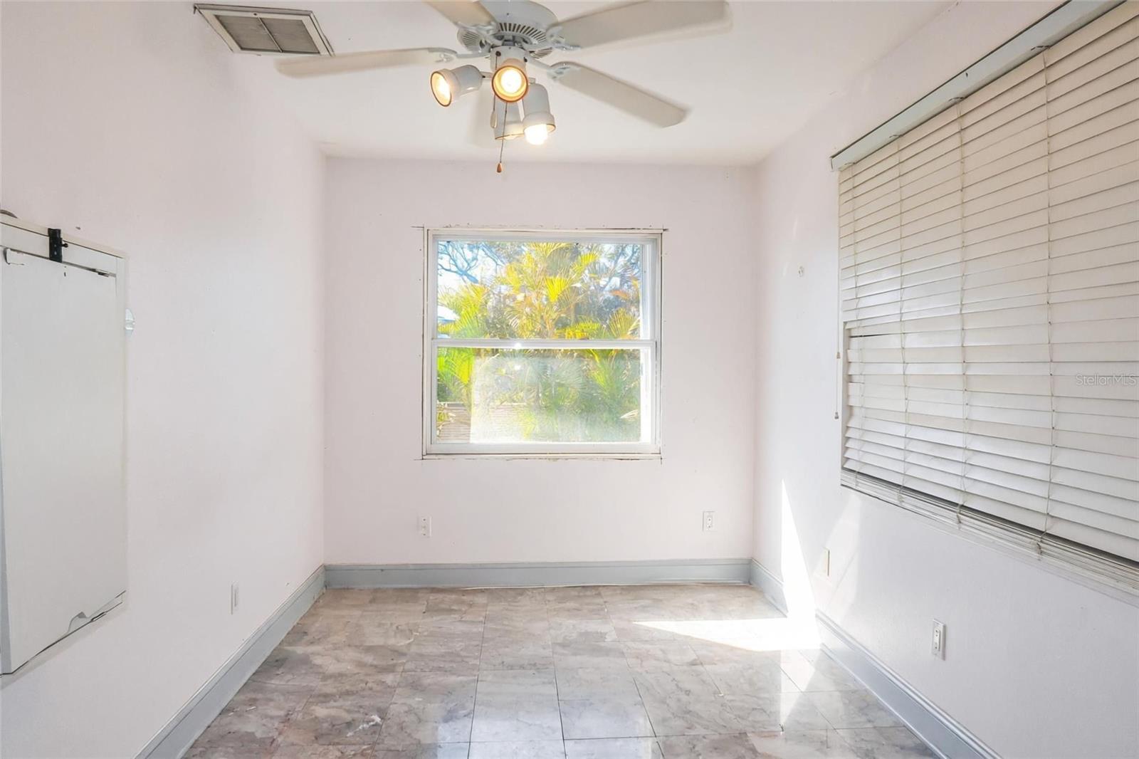 303 LAGOON DR — photo 15