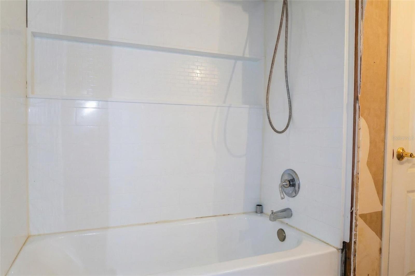 303 LAGOON DR — photo 18