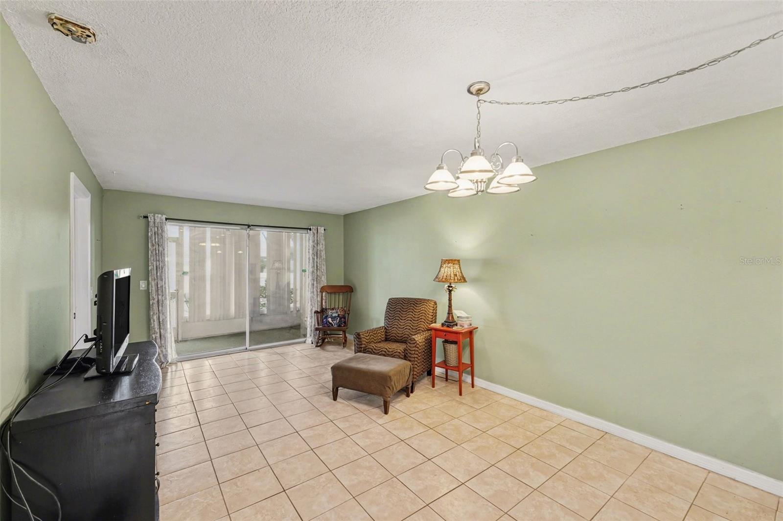 4800 LAKE VILLA DR — photo 3