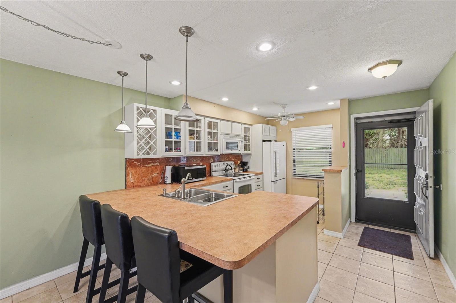 4800 LAKE VILLA DR — photo 5
