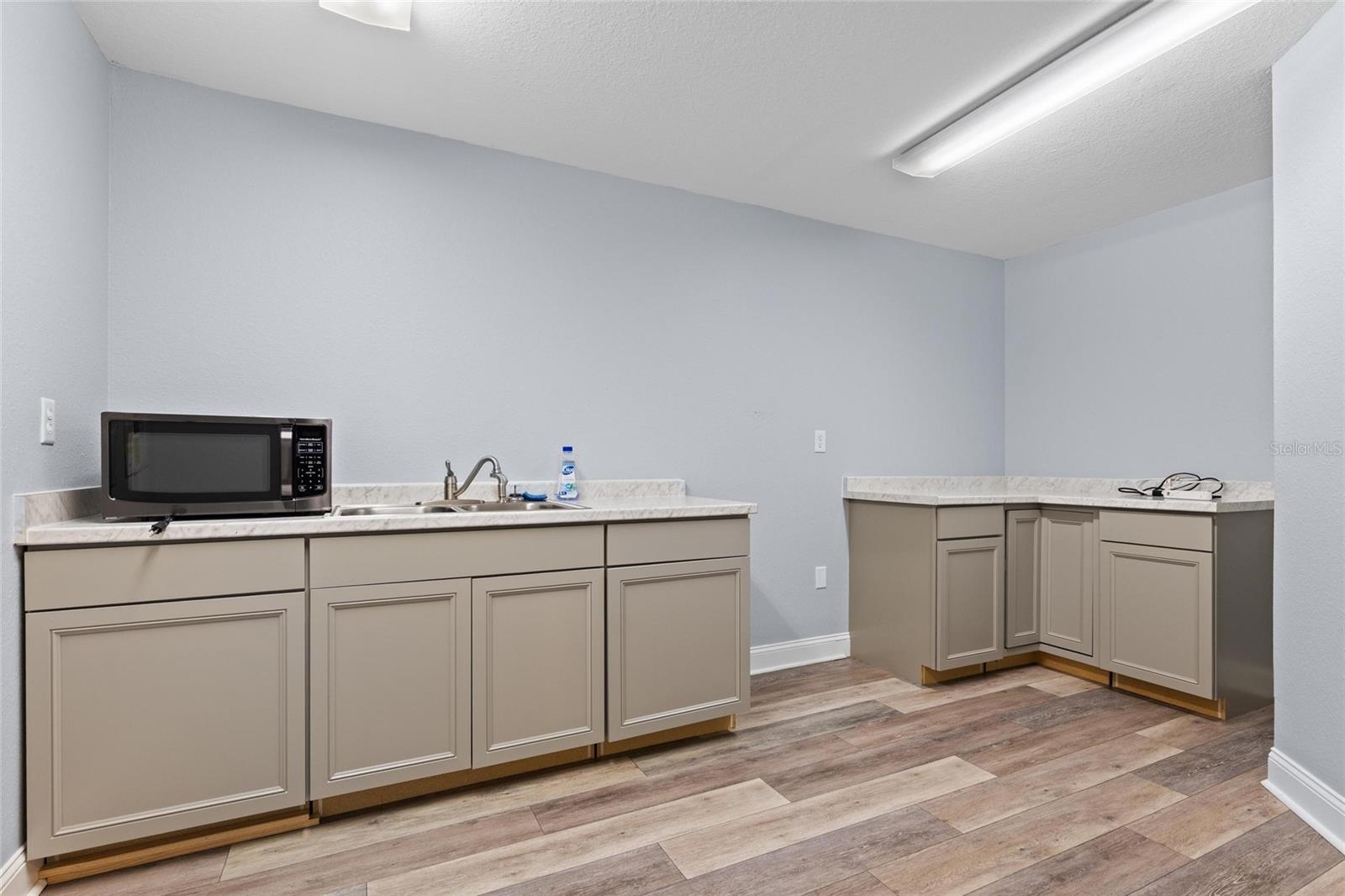 1200 S PINELLAS AVE — photo 29