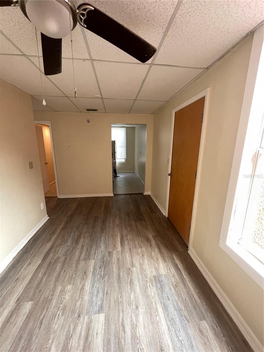 111 S NEWPORT AVE #18 — photo 5
