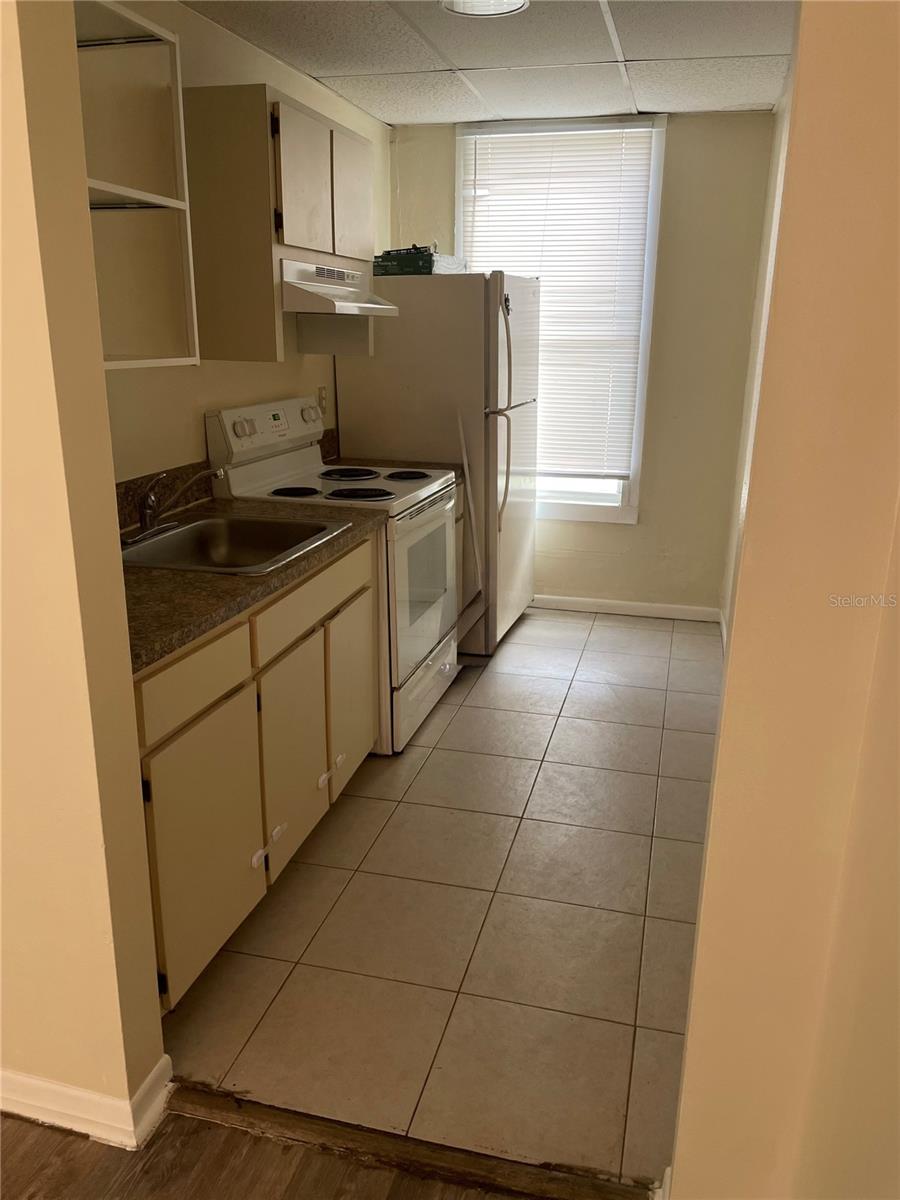 111 S NEWPORT AVE #18 — photo 7