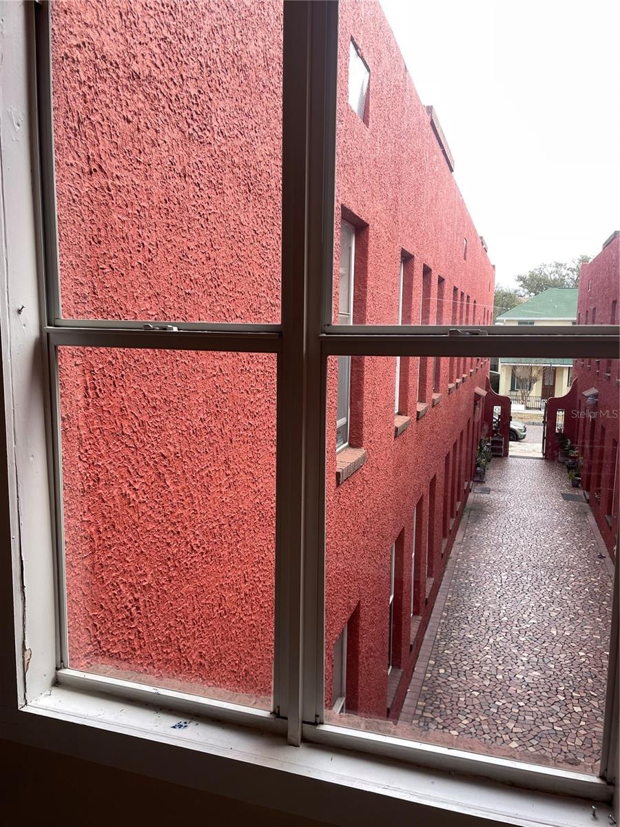111 S NEWPORT AVE #18 — photo 13