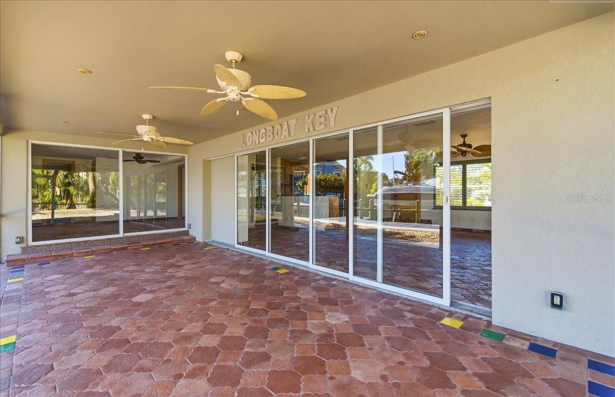 834 JUNGLE QUEEN WAY — photo 41