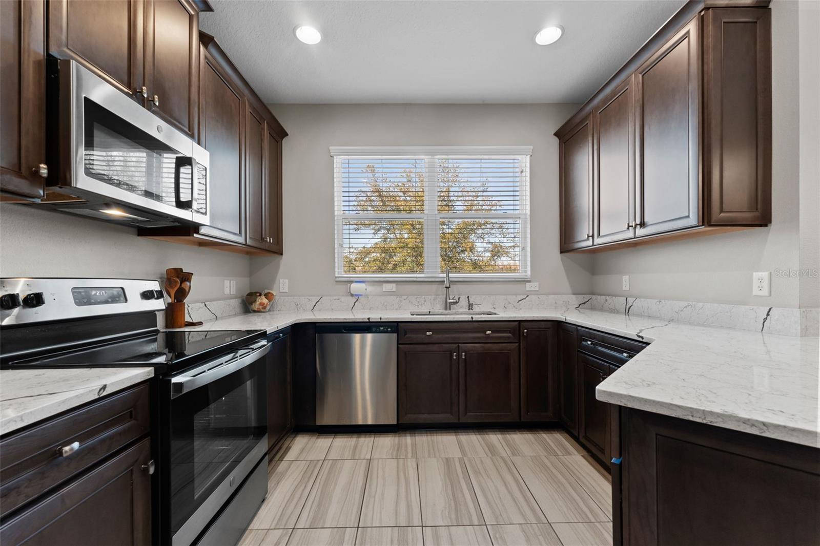 29913 SOUTHWELL LN — photo 3