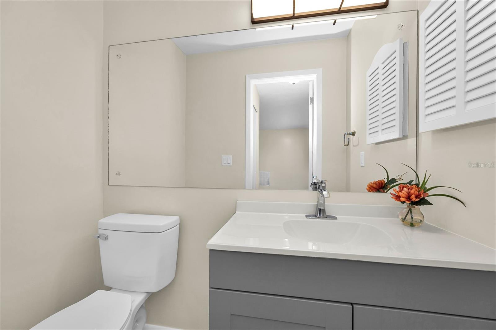 8315 BURGUNDY DR N #8315 — photo 15