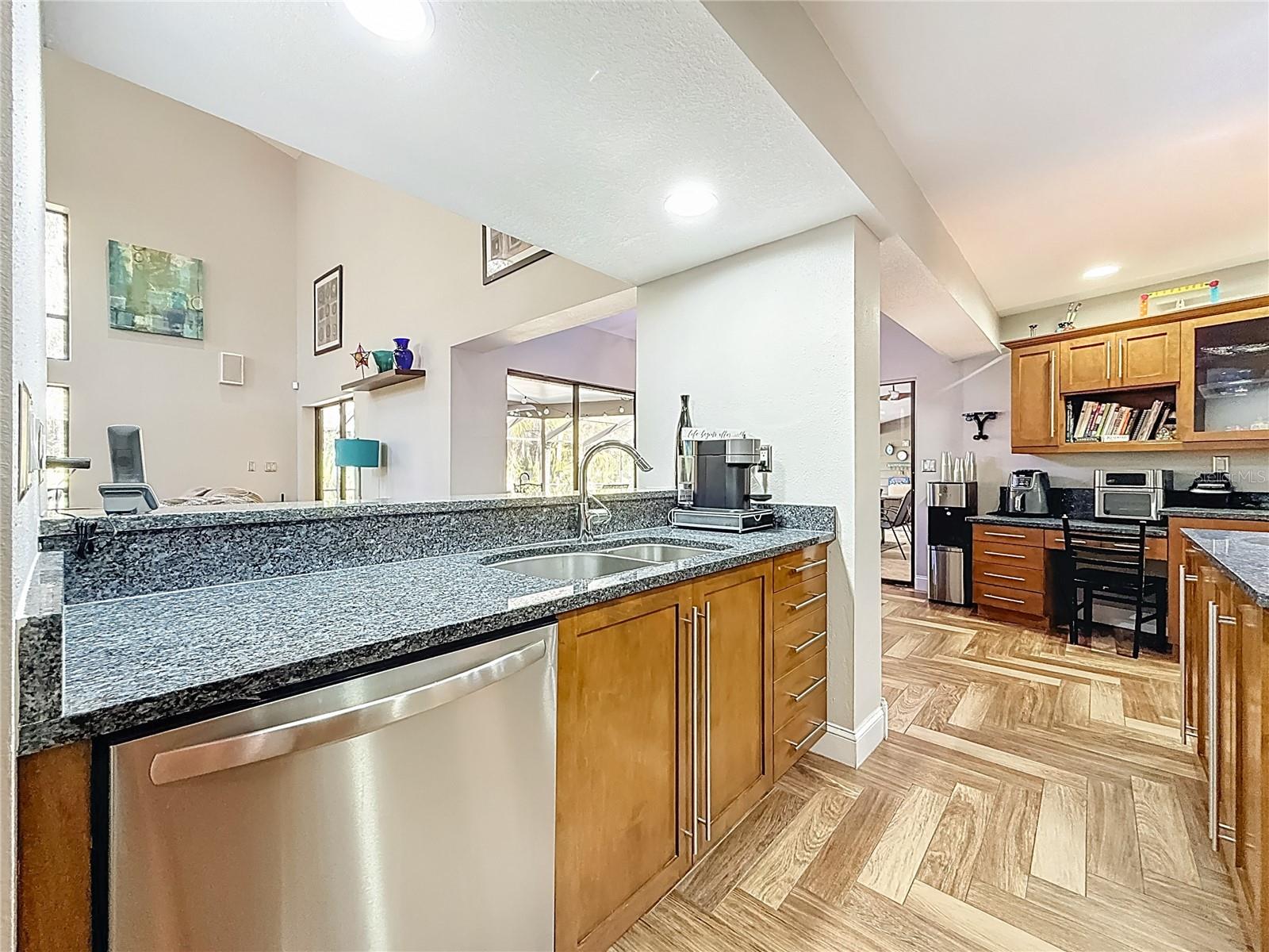 50 WILLOWOOD LN — photo 17