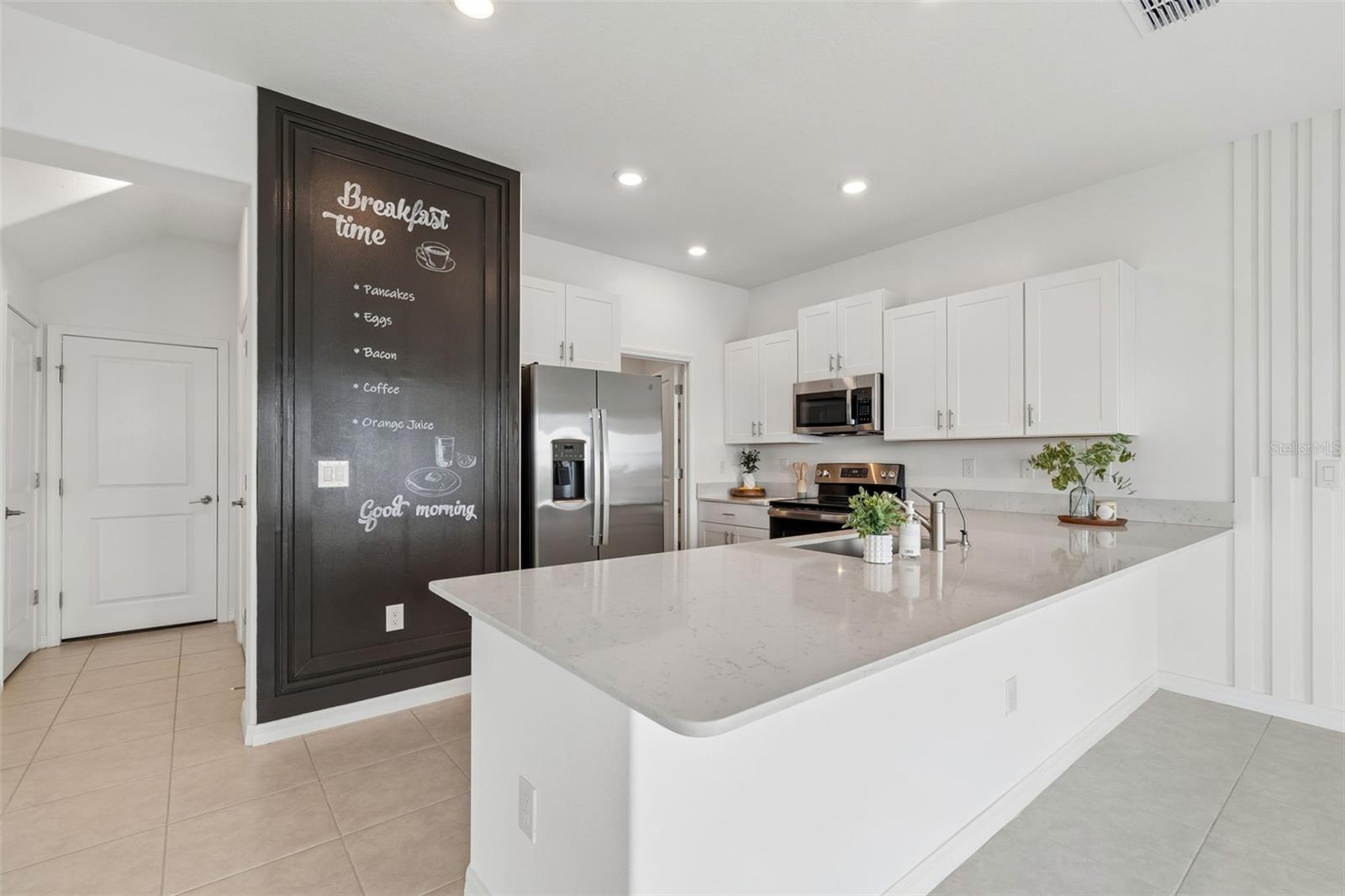 32076 POP ASH PL — photo 3