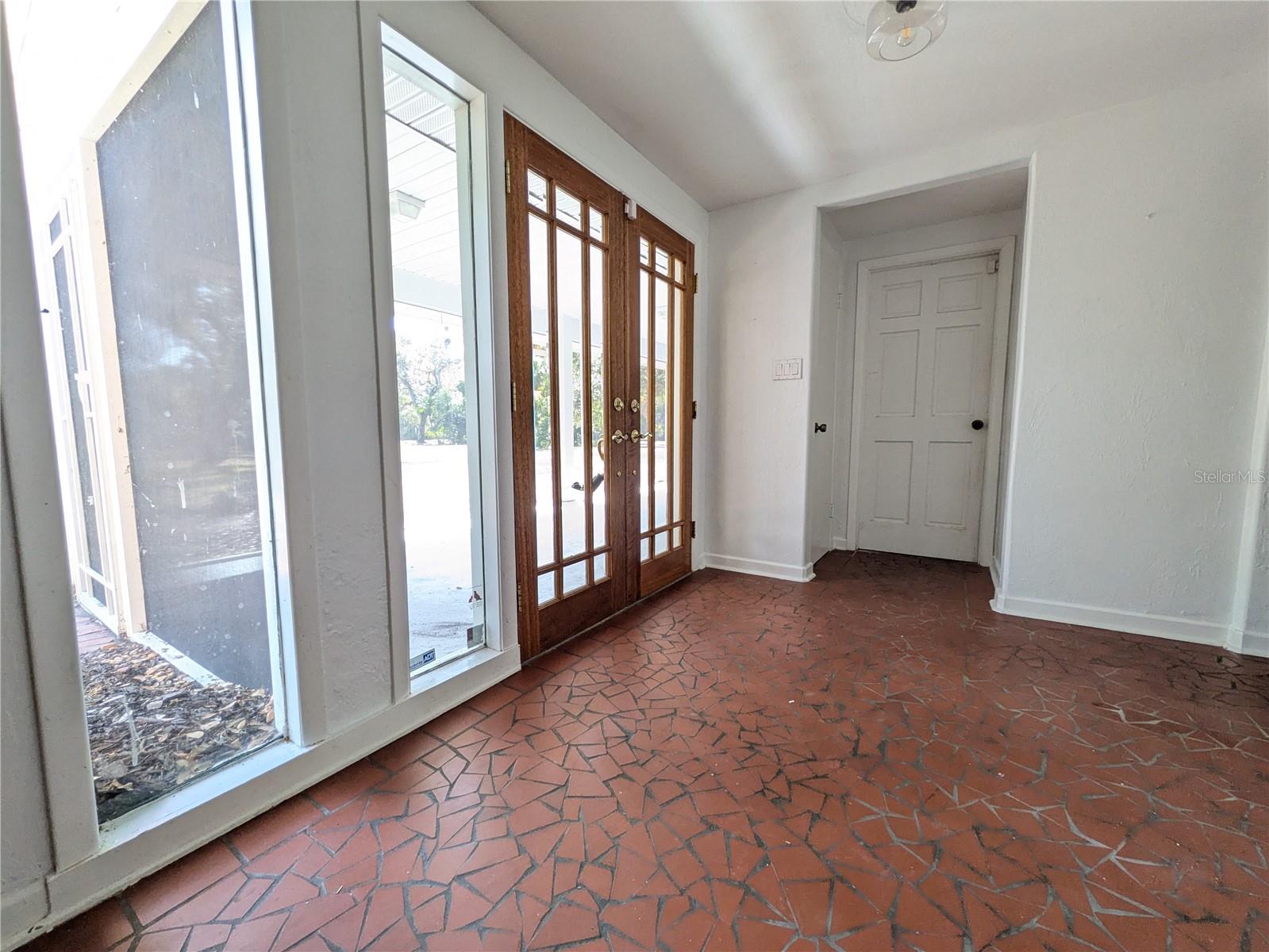 4554 COOPER RD — photo 5